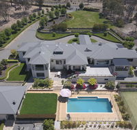 Canberra Luxury Estate - Accommodation Yamba