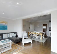 Casa Sorella - beachfront family home - Accommodation Yamba