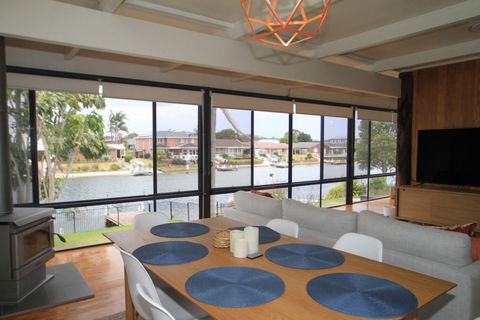 Cater Waterfront - Accommodation Yamba 0