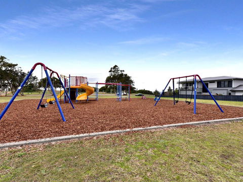 Caves Luxury Beachside Escape - Literally Across The Road From Surf Club - Accommodation Yamba 1