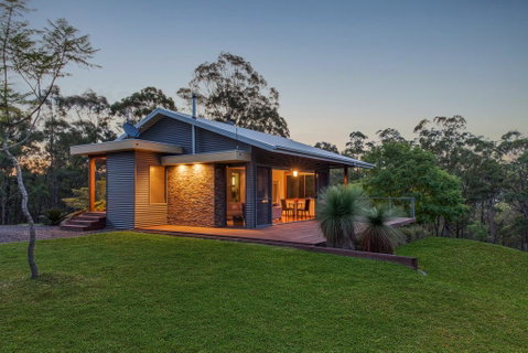Cedars Mount View - Accommodation Yamba 0