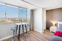 Celina's Ocean View Studio