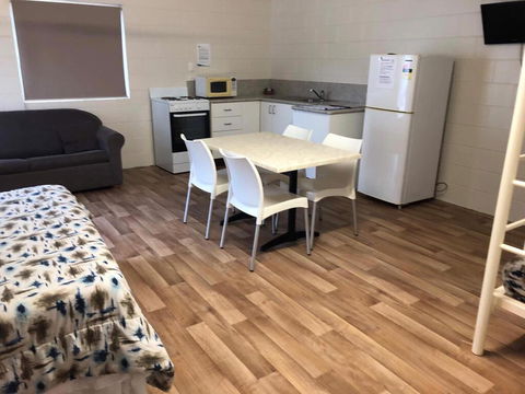 Charters Towers Tourist Park - Accommodation Yamba 1