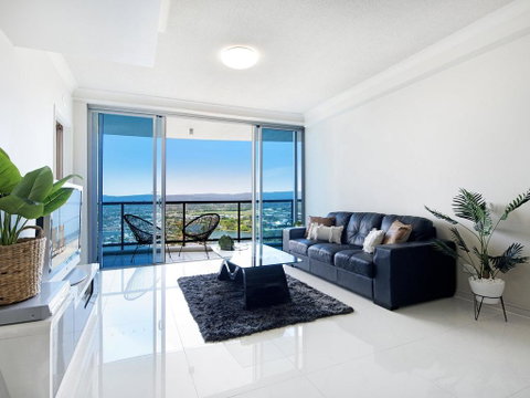 Chevron Renaissance 2 Bedroom Apartment - Accommodation Yamba 0