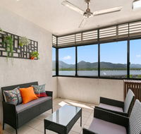 Chic City Apartment with Waterfront Views - Accommodation Yamba