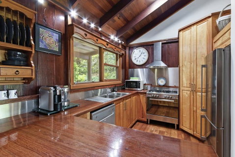 CHRISTOPHERS COTTAGE - Accommodation Yamba 3