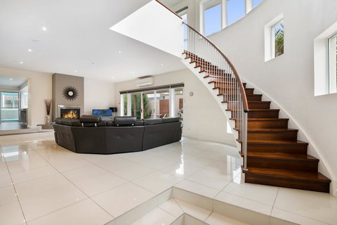 Chunar Lodge - Accommodation Yamba 1