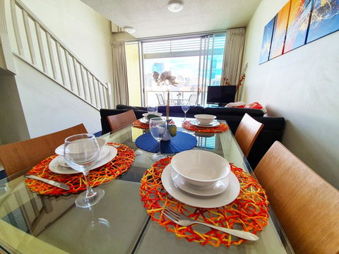 CITY PENTHOUSE , Views, Wine, Pool, Gym, Netflix - Accommodation Yamba 1