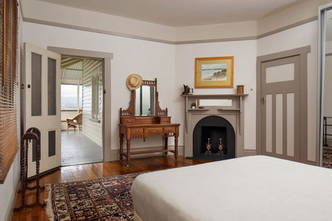 Classic Bungalow - Accommodation Yamba 0