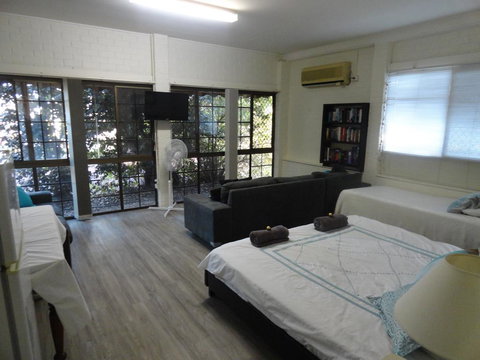Cleveland B&B - Private Studio Room - Accommodation Yamba 2