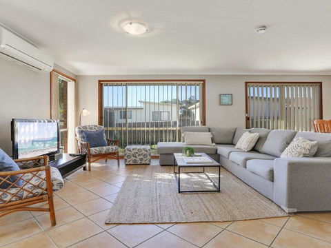 Cleveland Place - Walk To Beach And Shops - Accommodation Yamba 1