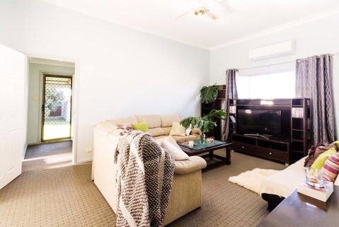 Coal D' Vine Cottage - Cessnock NSW - Accommodation Yamba 3