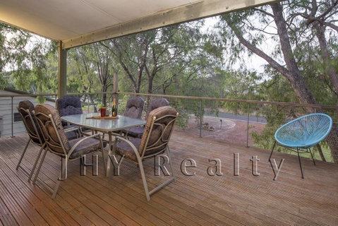 Coastal Cottage - Accommodation Yamba 1