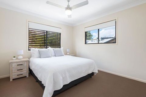 Combles Rd - Accommodation Yamba 1