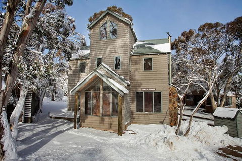 COME BY CHANCE, Dinner Plain - Accommodation Yamba 0