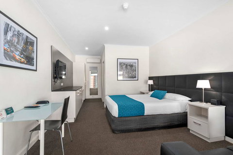 Comfort Inn & Suites Manhattan - Accommodation Yamba 0