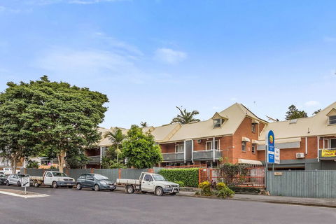 Comfort Inn Spring Hill Terraces - Accommodation Yamba 0