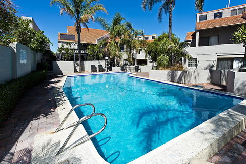 Como Mezzanine Retreat - Accommodation Yamba 3