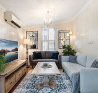 Contemporary Cottage in Perfect Lifestyle Address - Accommodation Yamba