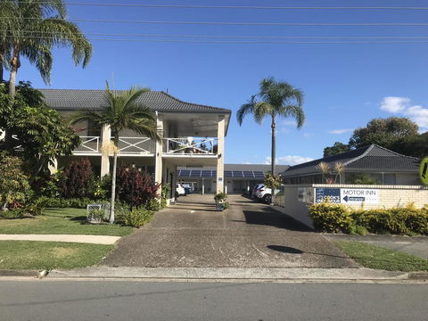 Cooks Endeavour Motor Inn - Accommodation Yamba 0