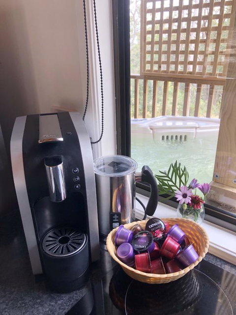 Corroboree Spa Cabin- Eaglereach - Accommodation Yamba 3