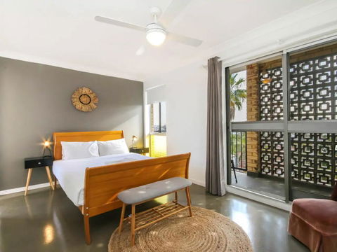 Cosy 1 Bedroom Unit With Views Of The City - Accommodation Yamba 3
