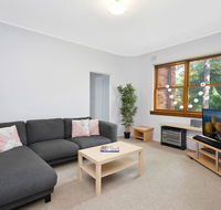 Cosy 2BR plus Parking in Nth Sydney - Accommodation Yamba