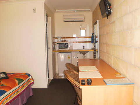 Country View Motel Ilbilbie - Accommodation Yamba 0