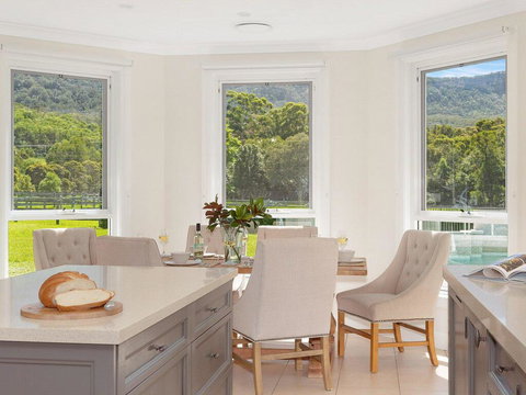 Cowley House - Stunning Entertainer, Views, Pool - Accommodation Yamba 1