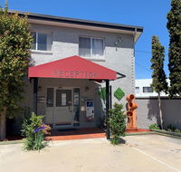 Crest Motor Inn - Accommodation Yamba