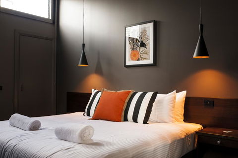 Criterion Hotel Sale - Accommodation Yamba 1