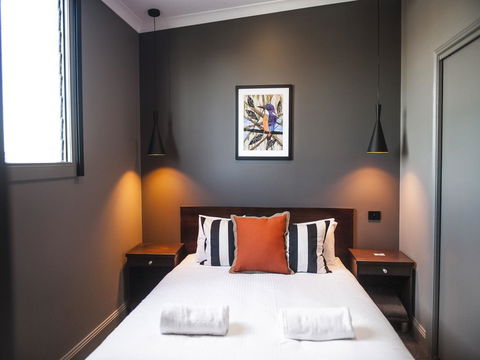 Criterion Hotel Sale - Accommodation Yamba 0