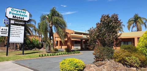 Crystal Fountain Motel Albury - Accommodation Yamba 3
