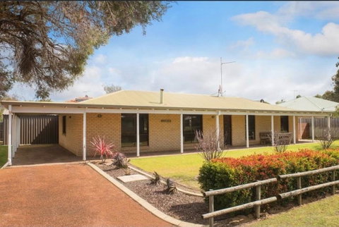 Crystal Shores - Quindalup - Accommodation Yamba 1