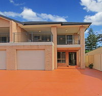 CShells On Quay - perfect location and great views - Accommodation Yamba