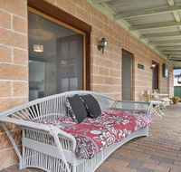 Cudgee - quaint cottage with separate cabin - Accommodation Yamba