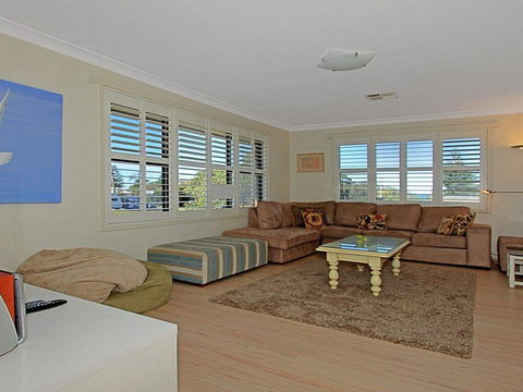 Culburra Getaway - Close To Beach And Lake - Accommodation Yamba 1