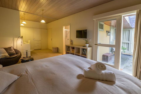 Cygnet, Studio On Sturt - Accommodation Yamba 0