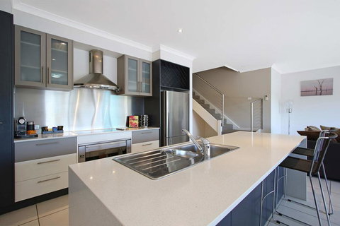 Cypress Townhouse 11 - Accommodation Yamba 1