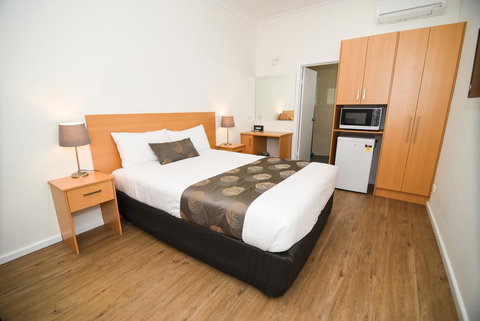 Dandenong Motel - Accommodation Yamba 0