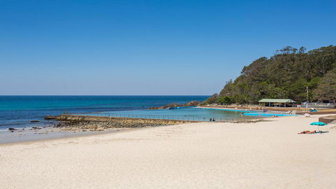 Debra Court 11 - Accommodation Yamba 2