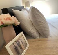 Delicate Bedroom in Bentleigh East - Accommodation Yamba