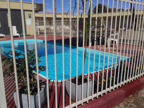 Desert Sand Motor Inn - Accommodation Yamba 0