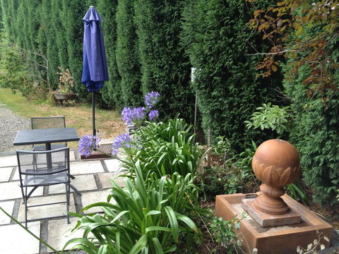 Devon Long Barn - Accommodation Yamba 3