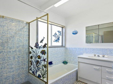 Dolphin Breeze - Fully Fenced And Pet Friendly - Accommodation Yamba 1