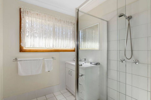 Dolphin Sands Holiday Cabins - Accommodation Yamba 3