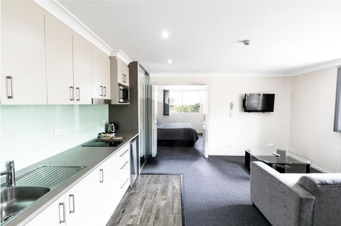 Dolphin Shores - Accommodation Yamba 3