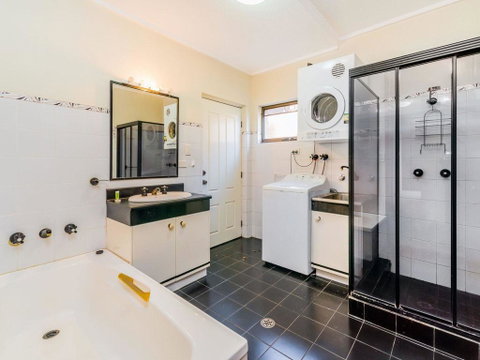 Doncaster - Yamba Main Beach And Sea Pool - Accommodation Yamba 1