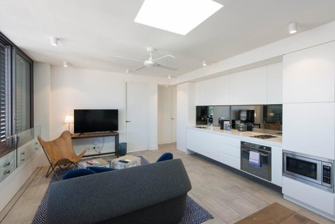 EIGHT TWO NINE TWO IV: BONDI BEACH - Accommodation Yamba 1