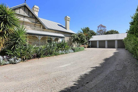 Elizabeth House - Accommodation Yamba 2